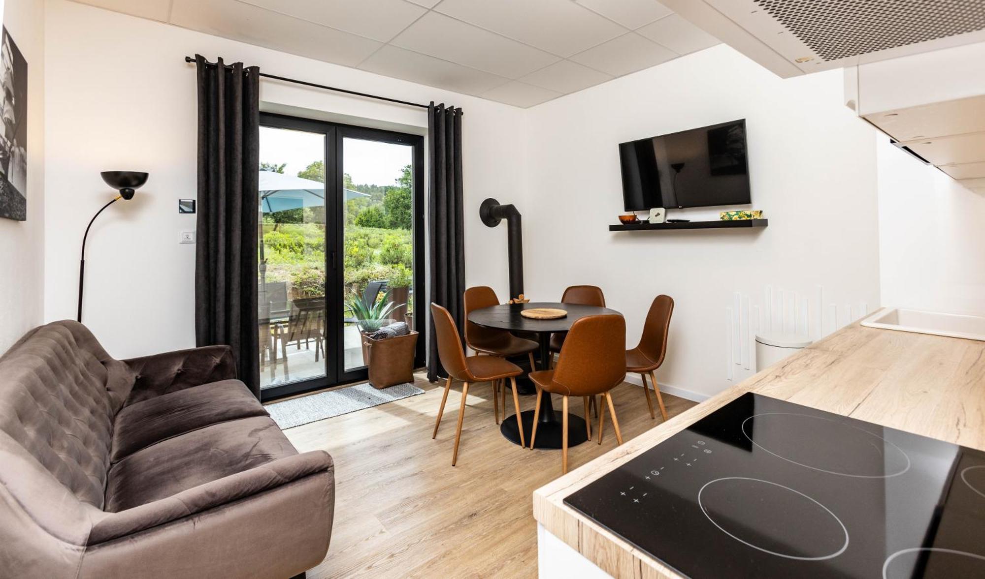 Stylish Apartment With Free Parking Zvolen Exteriör bild